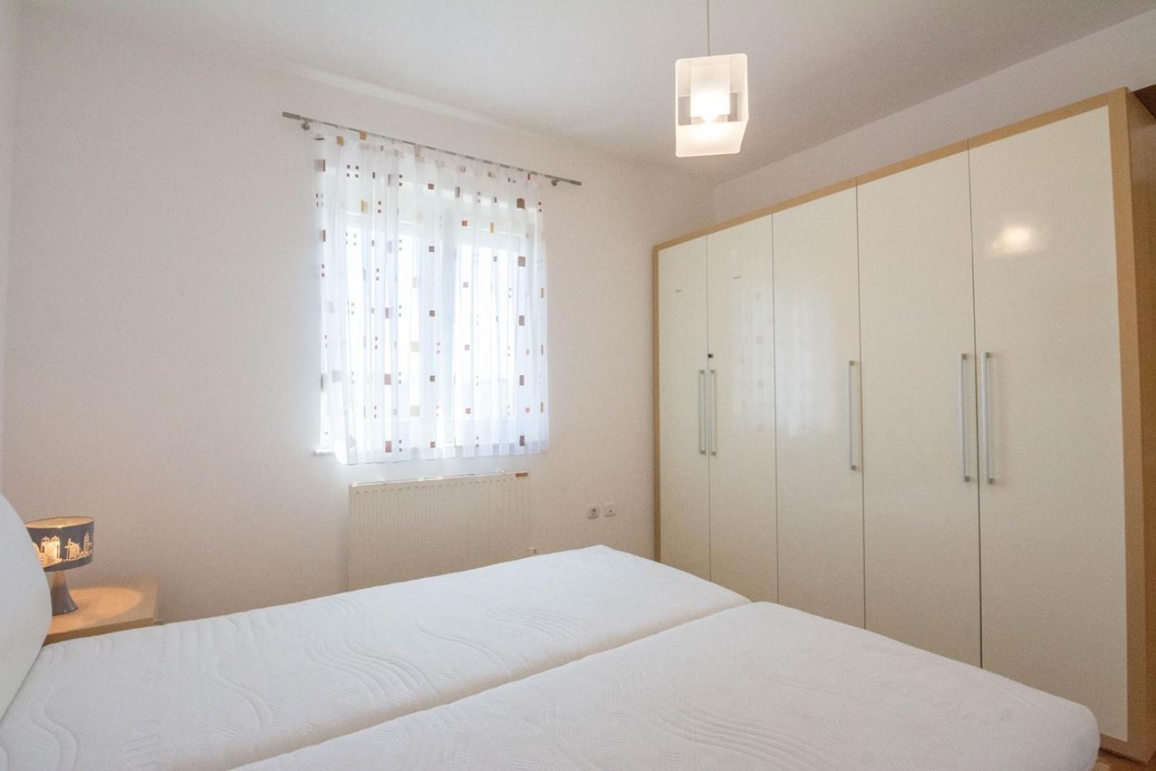 Spacious Apartment On A Great Location -Apartment Kuhta 比奥格勒·纳·莫鲁 外观 照片